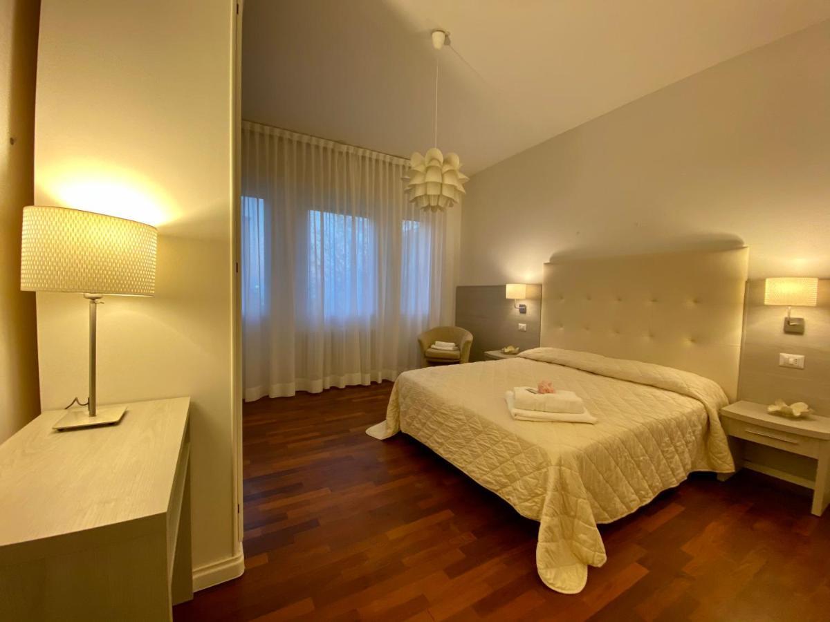 Villa Alda Suites & Rooms Cervia Exterior photo