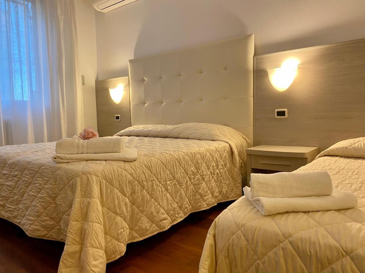 Villa Alda Suites & Rooms Cervia Exterior photo