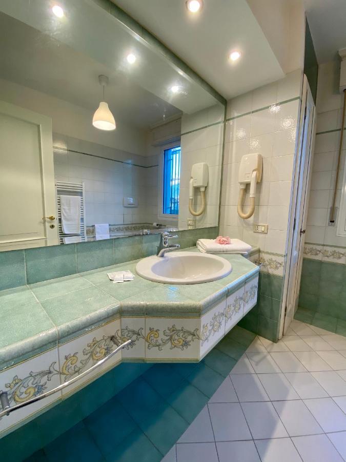 Villa Alda Suites & Rooms Cervia Exterior photo