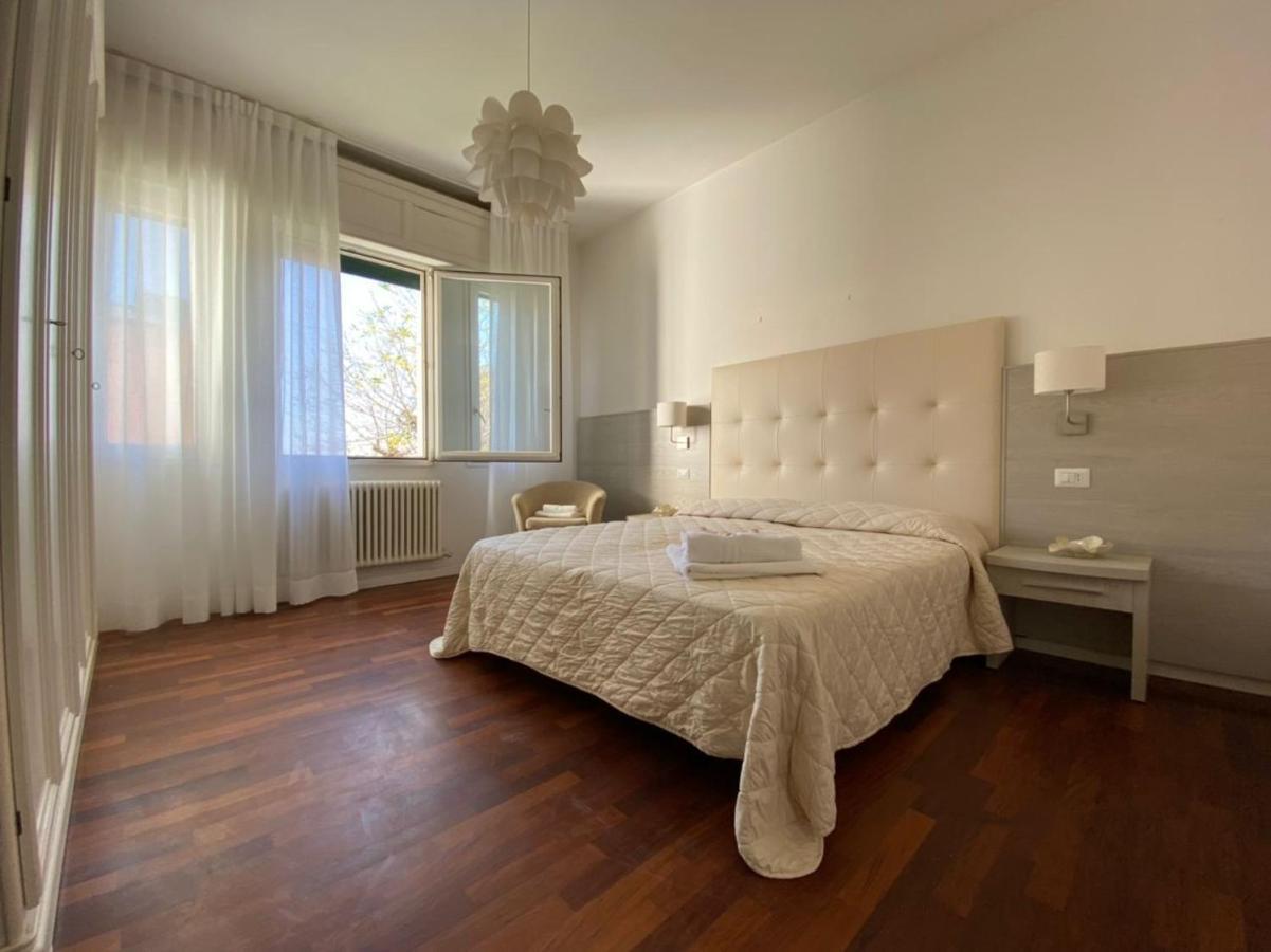 Villa Alda Suites & Rooms Cervia Exterior photo