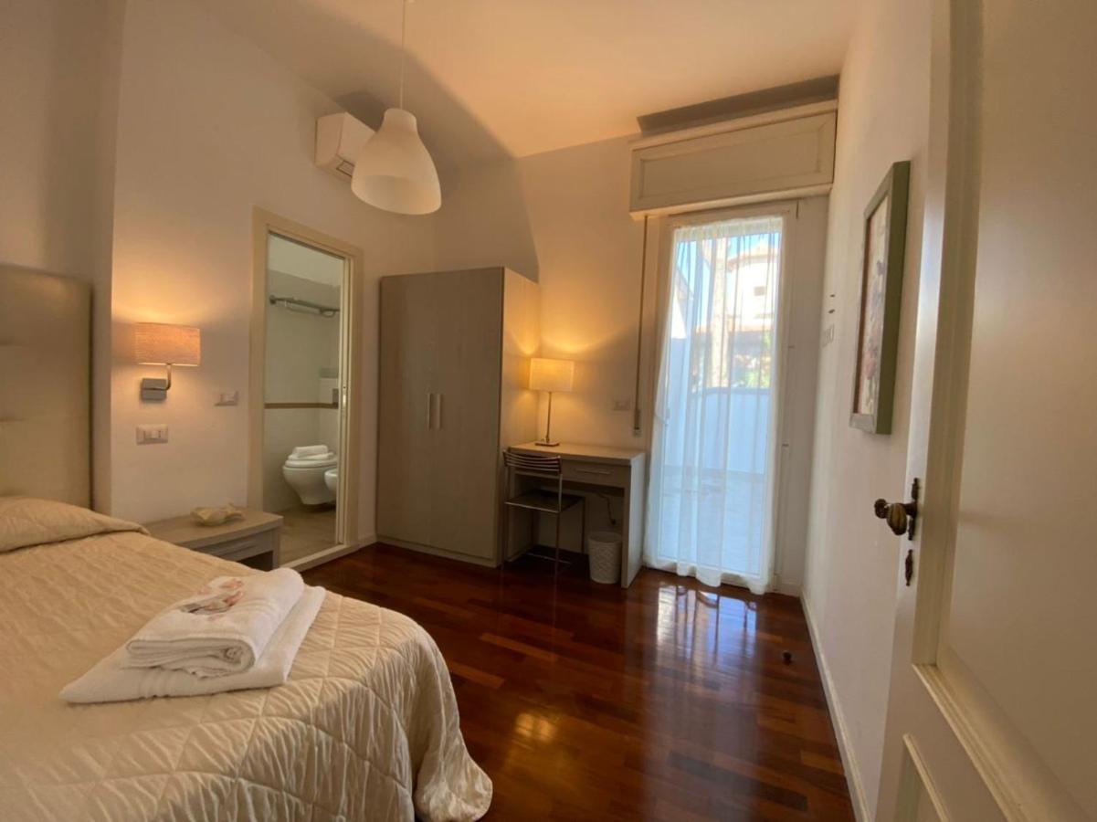 Villa Alda Suites & Rooms Cervia Exterior photo