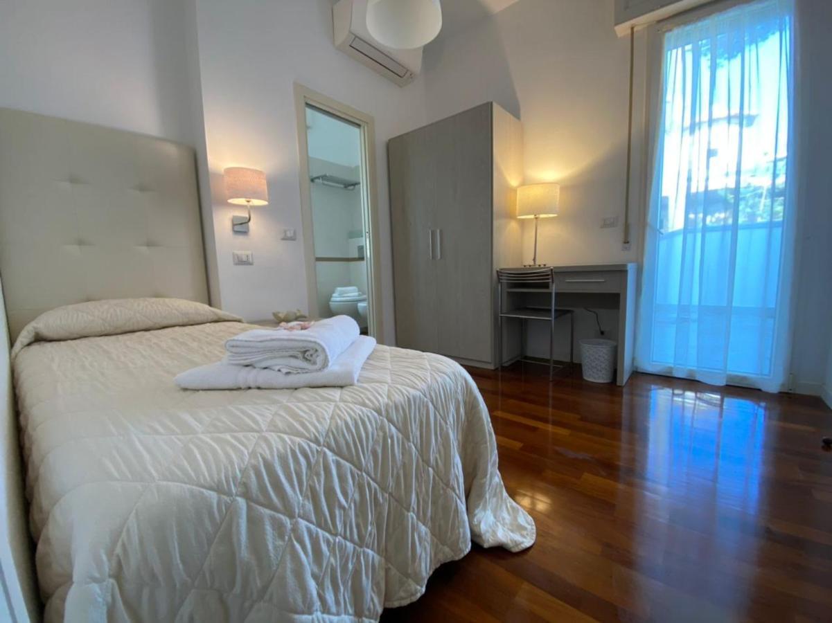 Villa Alda Suites & Rooms Cervia Exterior photo